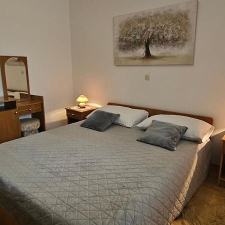 Andela Apartment Póla Kültér fotó