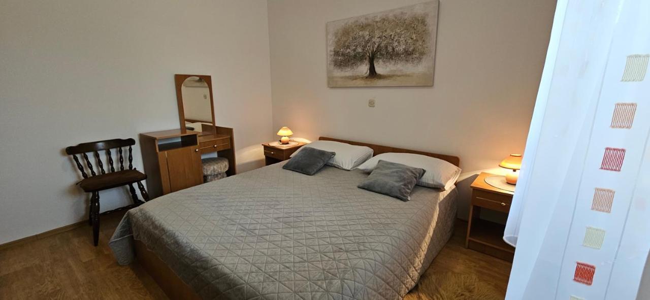 Andela Apartment Póla Kültér fotó