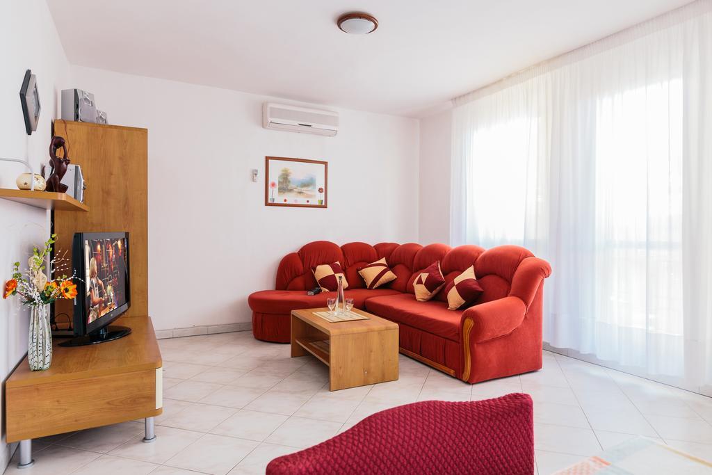 Andela Apartment Póla Szoba fotó