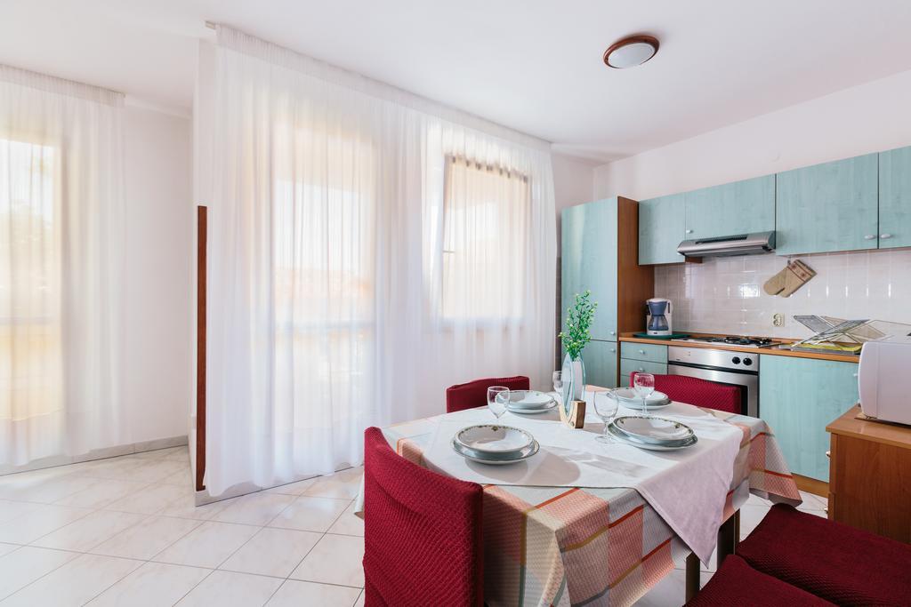 Andela Apartment Póla Szoba fotó